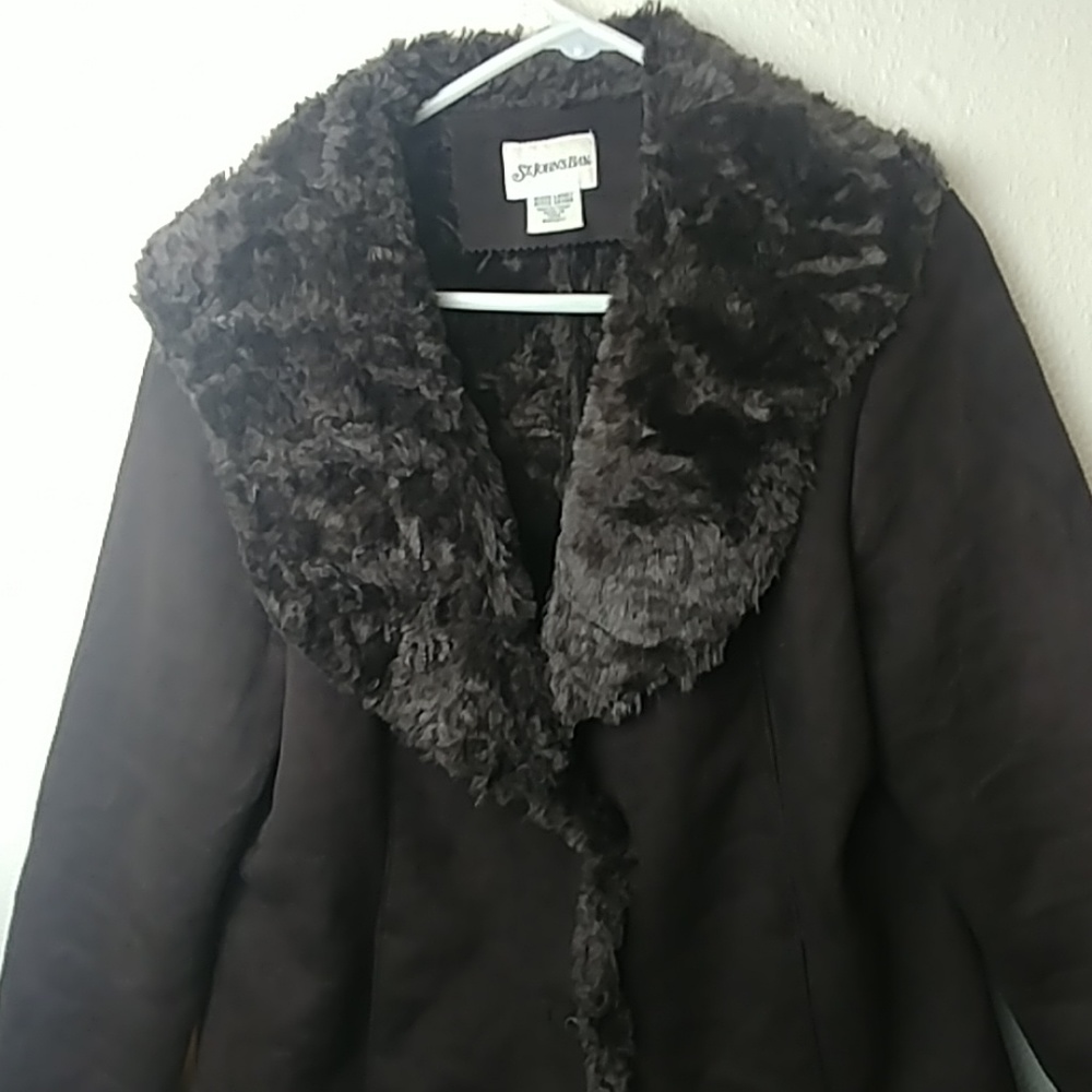 Coat - Picture 3 of 8